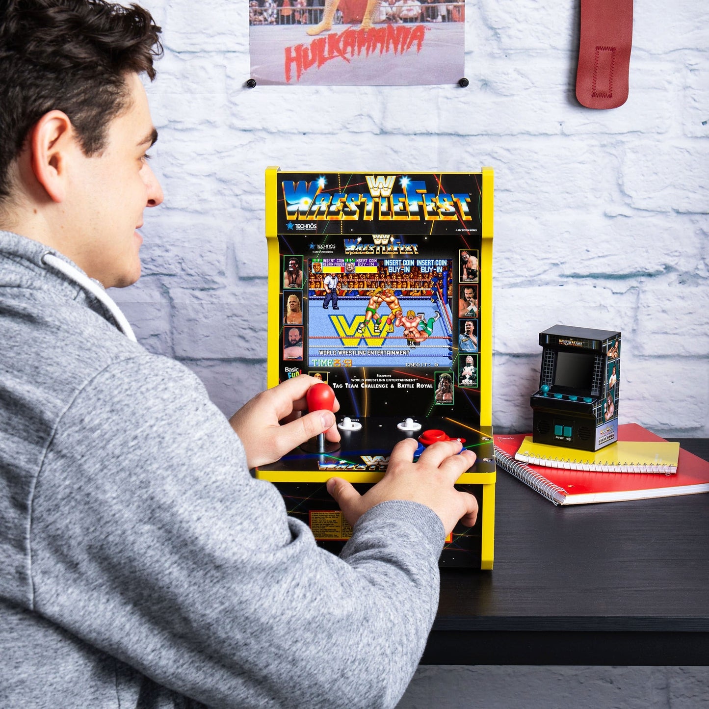 WWE Counter Series Game with 8" Liquid Crystal Screen & 4 Games